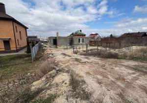 Дом 240м&sup2;, 1-этажный, участок 15 сот.  