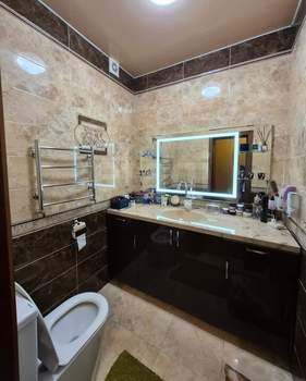 Дом 263м&sup2;, 2-этажный, участок 15 сот.  