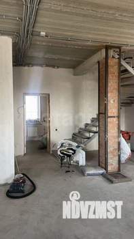 Дом 98м&sup2;, 2-этажный, участок 15 сот.  