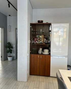 Дом 175м&sup2;, 2-этажный, участок 15 сот.  