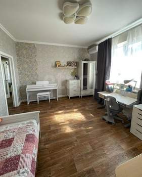 Дом 260м², 2-этажный, участок 15 сот.  