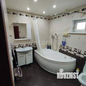 Дом 180м&sup2;, 2-этажный, участок 15 сот.  