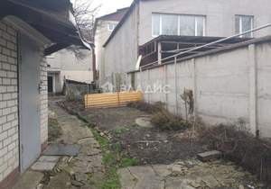 Дом 30м&sup2;, 2-этажный, участок 2 сот.  