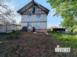 Дом 200м&sup2;, 2-этажный, участок 5 сот.  