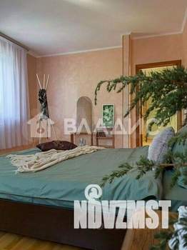 Дом 212м&sup2;, 2-этажный, участок 10 сот.  