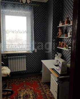 Дом 200м&sup2;, 2-этажный, участок 15 сот.  