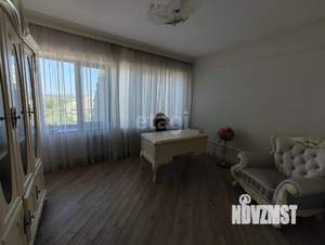 Дом 281м², 2-этажный, участок 15 сот.  