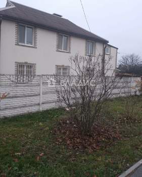 Дом 230м², 2-этажный, участок 15 сот.  