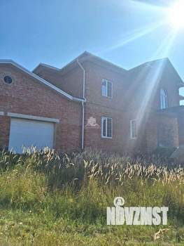 Коттедж 470м&sup2;, 2-этажный, участок 25 сот.  