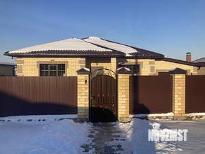 Дом 100м&sup2;, 1-этажный, участок 8 сот.  