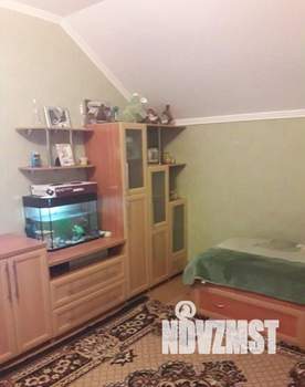 Коттедж 200м², 2-этажный, участок 15 сот.  
