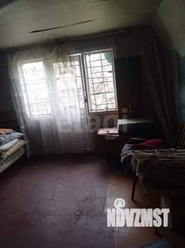 Дом 30м², 2-этажный, участок 5 сот.  