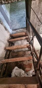 Дом 6м&sup2;, 2-этажный, участок 6 сот.  