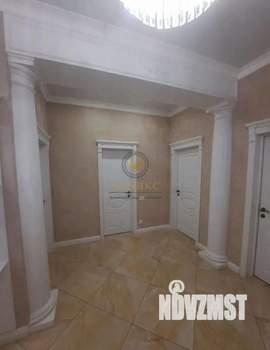 Коттедж 230м&sup2;, 2-этажный, участок 15 сот.  