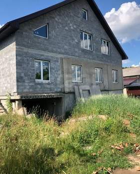 Дом 260м&sup2;, 2-этажный, участок 15 сот.  