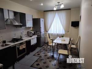 Дом 180м&sup2;, 2-этажный, участок 15 сот.  