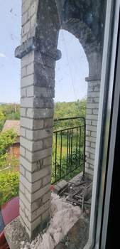 Дом 6м&sup2;, 2-этажный, участок 6 сот.  