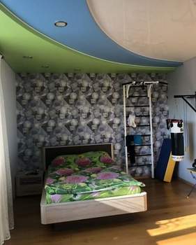 Дом 217м&sup2;, 2-этажный, участок 9 сот.  