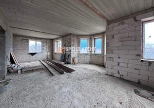 Дом 212м&sup2;, 2-этажный, участок 15 сот.  