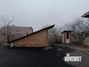 Дом 467м&sup2;, 3-этажный, участок 15 сот.  