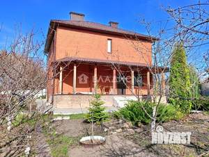 Дом 175м&sup2;, 3-этажный, участок 12 сот.  