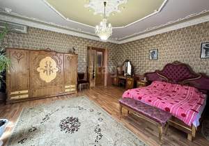 Дом 397м&sup2;, 2-этажный, участок 15 сот.  