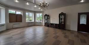 Дом 300м&sup2;, 2-этажный, участок 15 сот.  