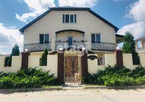 Дом 323м&sup2;, 2-этажный, участок 11 сот.  