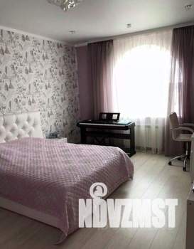 Коттедж 360м², 3-этажный, участок 15 сот.  