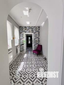 Дом 229м&sup2;, 2-этажный, участок 15 сот.  