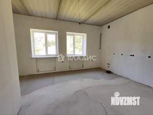 Дом 204м², 2-этажный, участок 8 сот.  
