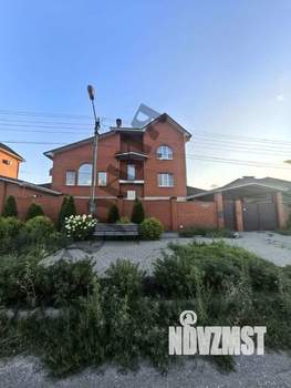 Коттедж 360м², 3-этажный, участок 15 сот.  