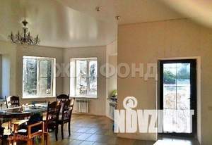 Дом 250м², 2-этажный, участок 15 сот.  