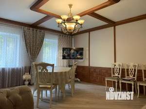 Дом 490м&sup2;, 3-этажный, участок 50 сот.  