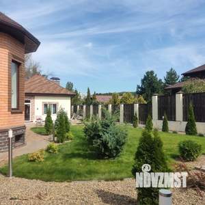 Коттедж 285м&sup2;, 1-этажный, участок 12 сот.  