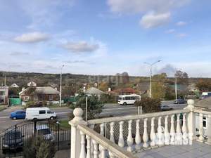 Коттедж 208м², 2-этажный, участок 6 сот.  
