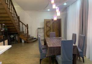 Дом 217м&sup2;, 2-этажный, участок 15 сот.  