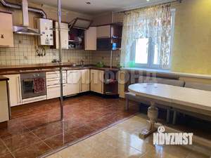 Дом 183м&sup2;, 2-этажный, участок 15 сот.  