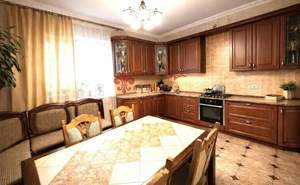 Дом 175м&sup2;, 2-этажный, участок 12 сот.  