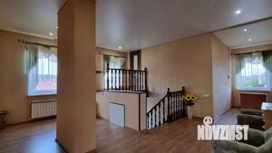 Дом 220м², 2-этажный, участок 15 сот.  