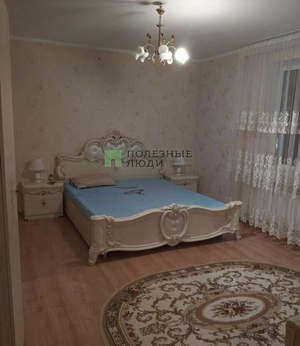 Дом 180м&sup2;, 2-этажный, участок 15 сот.  