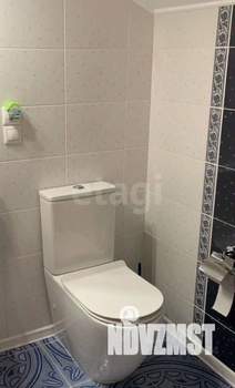 Дом 490м&sup2;, 3-этажный, участок 50 сот.  