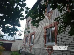 Дом 223м², 2-этажный, участок 15 сот.  