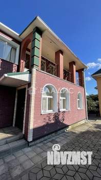 Дом 212м&sup2;, 2-этажный, участок 10 сот.  