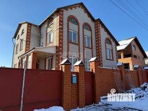 Дом 282м², 2-этажный, участок 15 сот.  