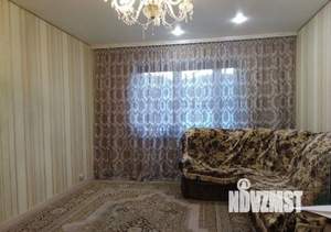 Дом 283м&sup2;, 3-этажный, участок 10 сот.  