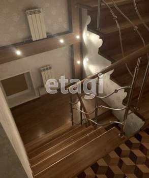 Дом 182м&sup2;, 2-этажный, участок 9 сот.  