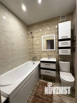 Дом 202м&sup2;, 2-этажный, участок 6 сот.  