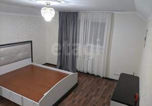 Дом 180м&sup2;, 2-этажный, участок 15 сот.  