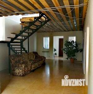 Дом 221м&sup2;, 2-этажный, участок 15 сот.  